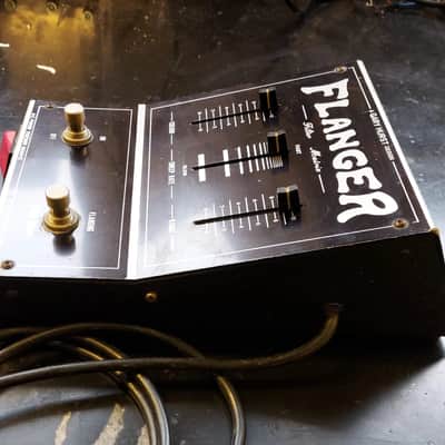 Electronic Sounds / CBS / Gary Hurst  Flanger '70 Vintage Rare Fuzz Tone Bender Big Muff Made In Italy image 3