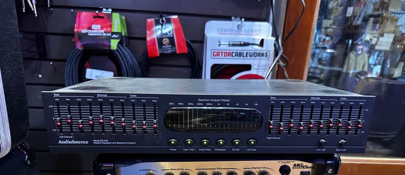 AudioSource Graphic Equalizer And Spectrum Analyzer / Model: EQ 200 image 1
