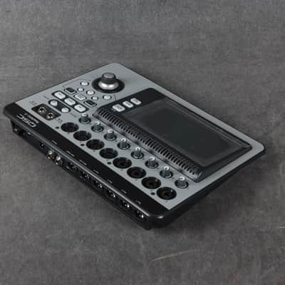 QSC Touchmix 8 - 2nd Hand image 4
