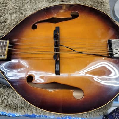 Flinthill Mandolin with Fishman pickup - Sunburst image 2