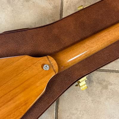 2024 Gibson USA '70s Flying V Electric Guitar Antique Natural image 4