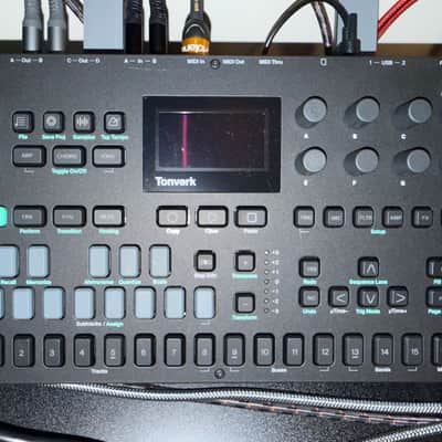 Elektron Tonverk 8-Voice Sampler 2025 - Present - Black image 2