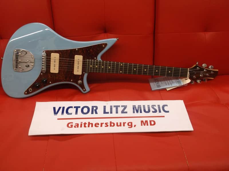 RayGun Model 2 Offset Electric Guitar Dafney Blue: Consignment image 1