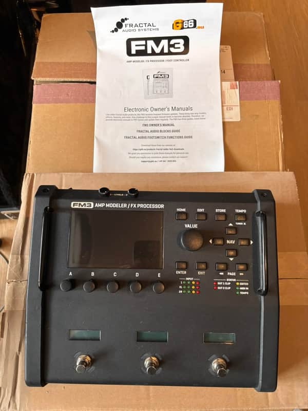 Fractal Audio FM3 Amp Modeler / FX Processor 2020 - 2022 - Black image 1