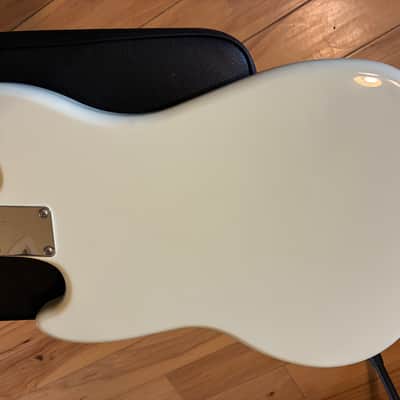 Fender Offset Series Mustang Bass PJ with Rosewood Fretboard 2016 - Sonic Blue image 9