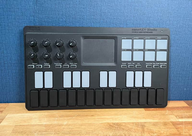 [Excellent] Korg nanoKEY Studio Mobile MIDI Controller Keyboard - Black image 1