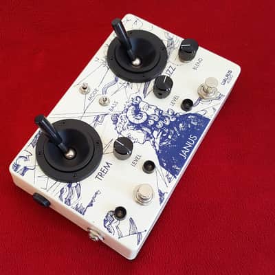 Walrus Audio Janus Tremolo / Fuzz 2012 - Present - White image 1