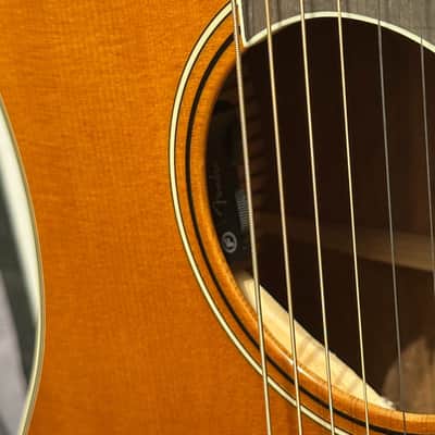 Fender California Vintage King Dreadnought Acoustic Electric Guitar w/ Case - Natural image 5