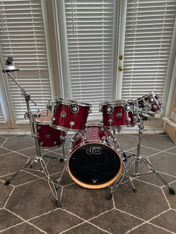 DW Performance Series 6 PC. Drum Kit w/ Hardware 2016 - Present - Cherry Stain Lacquer image 1