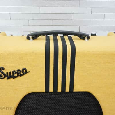 Supro 1822R Delta King 12 15-Watt 1x12" Guitar Combo 2021 - Present Tweed / Black Stripes image 3