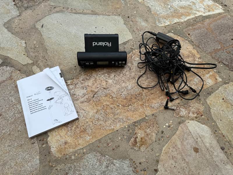 Roland TD-4 V Drum Percussion Sound Module image 1
