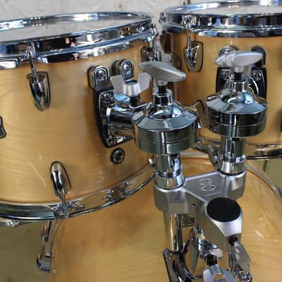 Yamaha Stage Custom Birch Drum Set 22-10-12-16in + 14in snare image 5