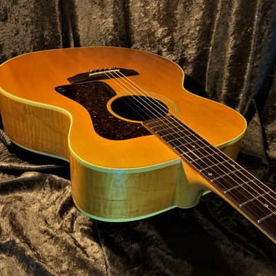 Guild GF30 Westerly Rhode Island built in 1987 Vintage Guild Acoustic Guitar Flame Maple Archback image 2