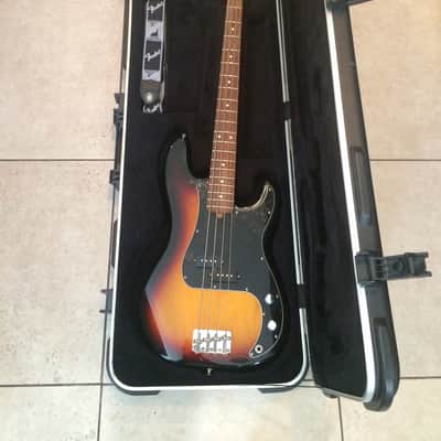 Fender Standard (MIM) Precision Bass Tobacco Sunburst image 4