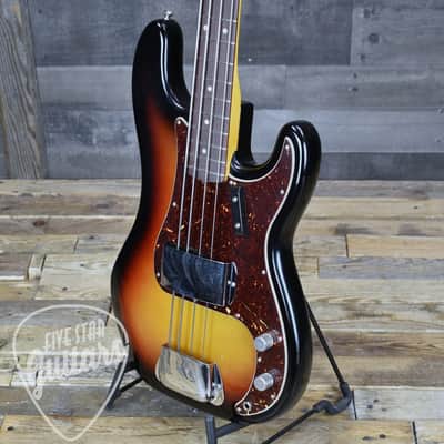 Mint Fender James Jamerson 1962 Precision Bass - 3-Tone Sunburst with Hardshell Case image 11