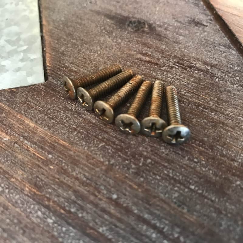 Real Life Relics Fender® Replacement Aged Nickel Single Coil Pickup Screws (Set of 6)   [AC4] image 1
