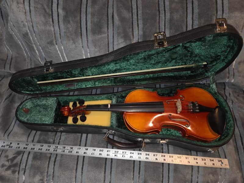 Suzuki 220 (3/4 Size) Violin, Japan, 1987 w/ case & bow, Very | Reverb