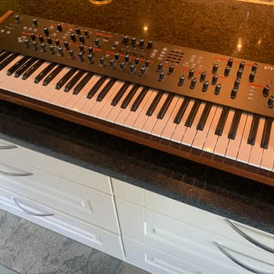 Dave Smith Instruments Prophet 12 61-Key 12-Voice Polyphonic Synthesizer 2013 - 2018 - Black with Wood Sides