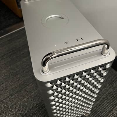 Apple Mac Pro 7,1 (2019) — 16-Core Xeon W, 96GB RAM, 2TB SSD, Radeon Pro Vega II Duo image 4