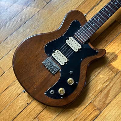 Gretsch Beast BST-1500 7.12lb Electric Guitar w/ Gig Bag image 3