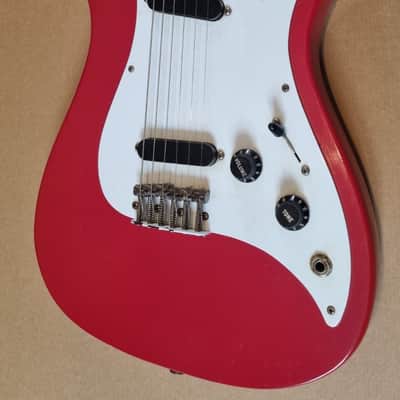 Vintage 1981 Fender Bullet Electric Guitar USA - Red image 2