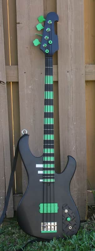 Washburn M-10 2008 Flat Black / Vinnland Green image 1