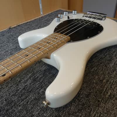 Ernie Ball Music Man Sterling 4 H with Maple Fretboard 2008 - 2015 - White Pearl image 12