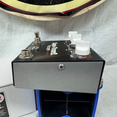 Fulltone Custom Shop CS-ST2 V2 Supa-Trem2 supa trem 2 Tremolo Pedal with Box image 4