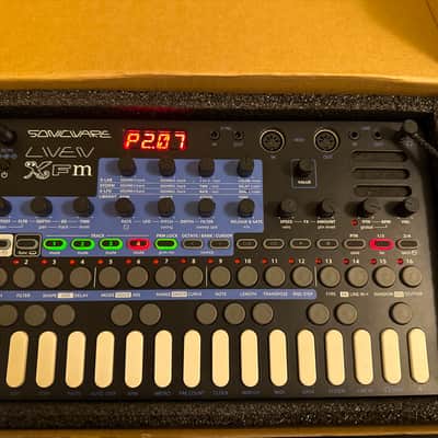 Sonicware Liven XFM 27-Key Multi-Track FM Synthesizer Groovebox