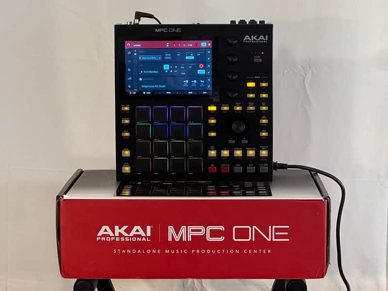 Akai MPC One Boxed + PSU image 1