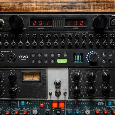 EVO 16 & SP8 Rack Ears (Rack ears only) image 3