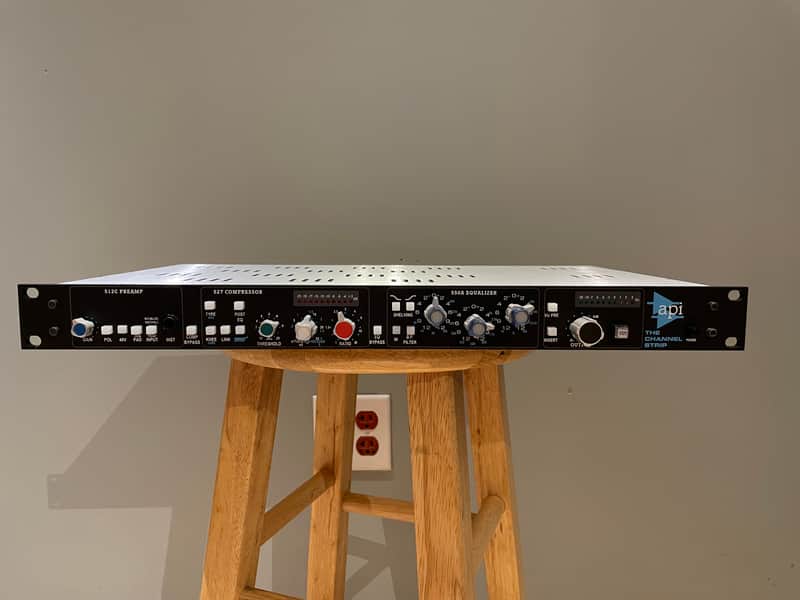 API TCS-II Channel Strip 2024-2025 - Black image 1