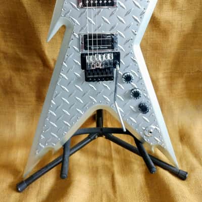 Dean 10K Commemorative Razorback Diamond Plate Limited Edition  Diamond Plate image 3