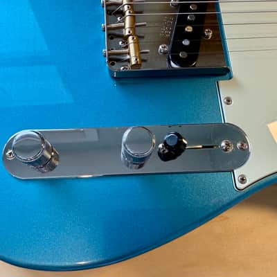 Fender Traditional II ’60s Telecaster MIJ (2020) - Lake Placid Blue - Upgraded Saddles, All Original Parts Included image 8