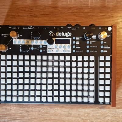Synthstrom Audible Deluge 64-Voice Desktop Synthesizer with OLED Display 2022 - Present - Black image 1