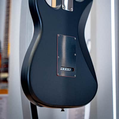 Fender Japan LTD HYBRID II STRAT NOIR RW BLK image 8