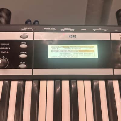 Korg X50 61-Key Music Synthesizer 2000s - Black
