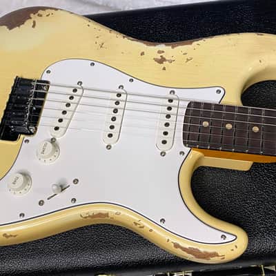 NEW! Fender Custom Deluxe Strat Heavy Relic - Aged Vintage White - Matching Peg Head - Authorized Dealer - 7.25lbs - G06378 image 3