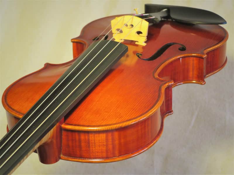 Suzuki Violin No. 1100 