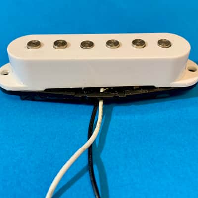Squier Bullet Single Coil Pickup, NEEDS REPAIR, with Screws and Springs image 2