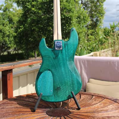 Orzani Semi Hollow Jazz Bass 2024 - Two Pack Clear Grained Finish image 8