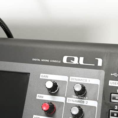 Yamaha QL1 16-Input / 8-Output Digital Mixing Console CG012RA image 5