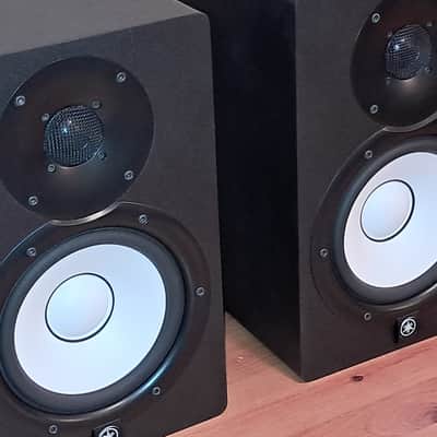 Yamaha HS7 6.5" Powered Studio Monitor (Pair) image 2