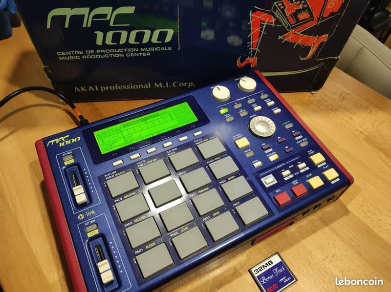 Akai MPC1000 Blue image 1