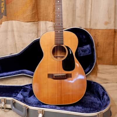 Martin 0-18 1972 - Natural image 14