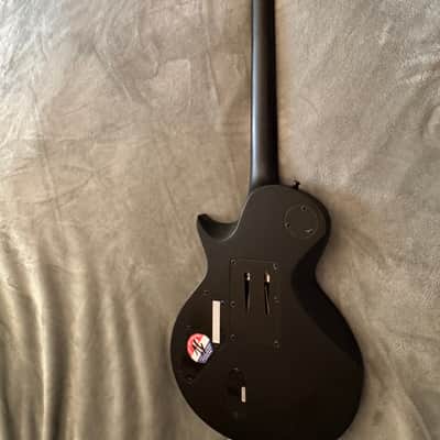 ESP LTD EC-1000 FR 2021 - Present - Black Satin image 5