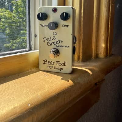 Bearfoot FX Pale Green Compressor | Reverb