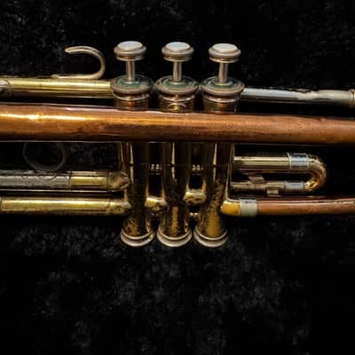 Holton 608 Super Collegiate 1958 - (Courtois-style external top-sprung pistons) Bi-metal bell with red brass stem and nickel flare and yellow brass body with nickel accents image 13