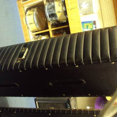 ONE PAIR KUSTOM VINTAGE 302 PA SPEAKER CABINETS TUCK AND ROLL! image 6