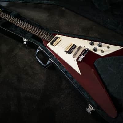 ESP Navigator N-FV Takada Custom Shop Flying V 2006 Cherry - VERY